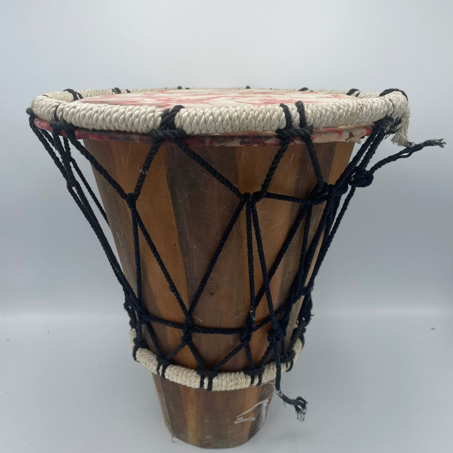 Set van 3 Handgemaakte Djembes | Authentieke Percussie-Instrumenten | Uniek Marmerpatroon