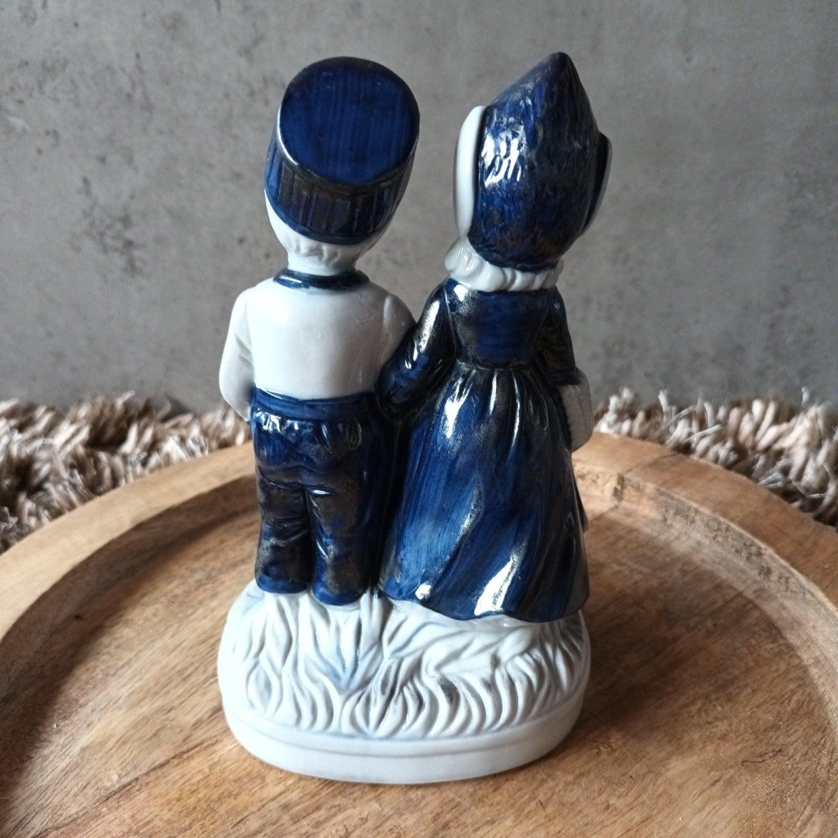 Vintage delftsblauw beeld - koppel hand in hand. - Veilingcoach.be