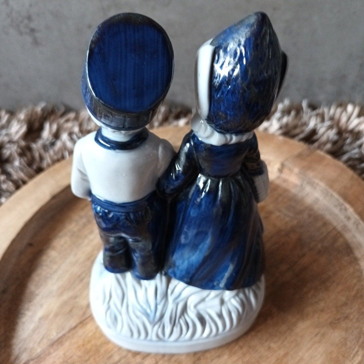 Vintage delftsblauw beeld - koppel hand in hand. - Veilingcoach.be