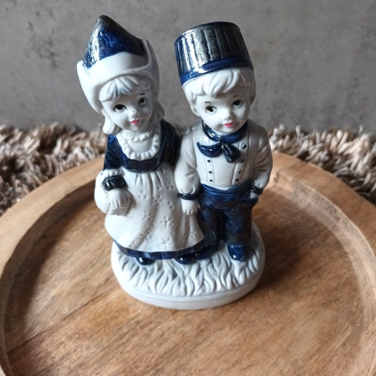 Vintage delftsblauw beeld - koppel hand in hand. - Veilingcoach.be